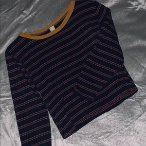 Cropped long sleeve stripped women’s t-shirt
